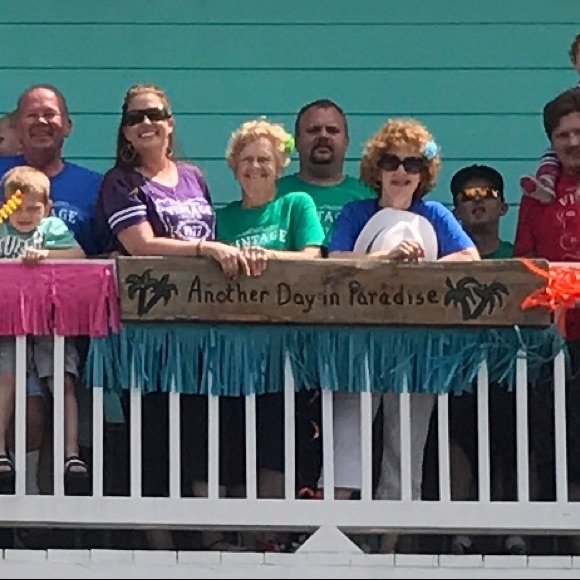 Meet your Posher, Melissa - Picture 8 of 11